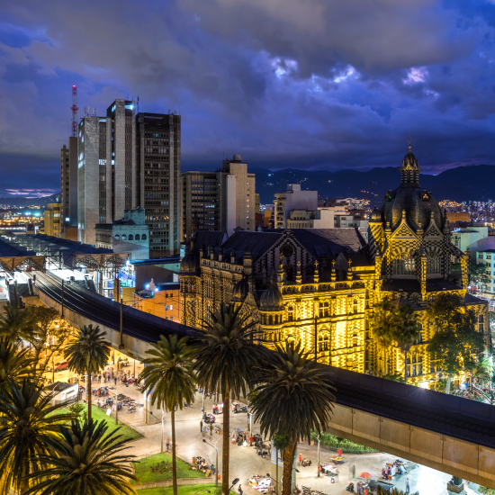 MEDELLÍN CIUDA DDE LAS FLORES CON DESAYUNOS 5D / 4N