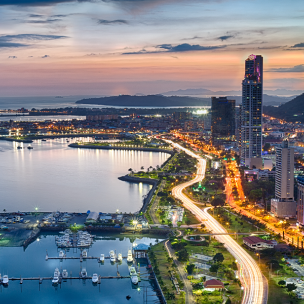 Ciudad de Panamá atardeciendo