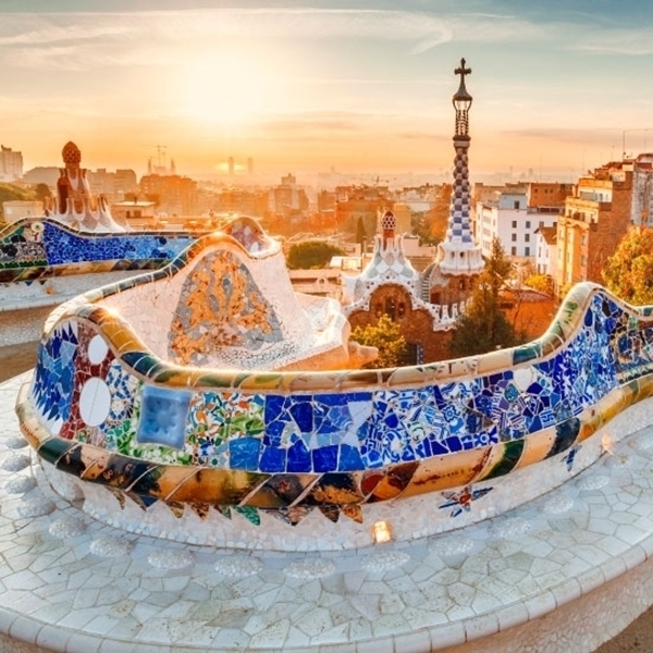 El parque Guell al atardecer en Barcelona