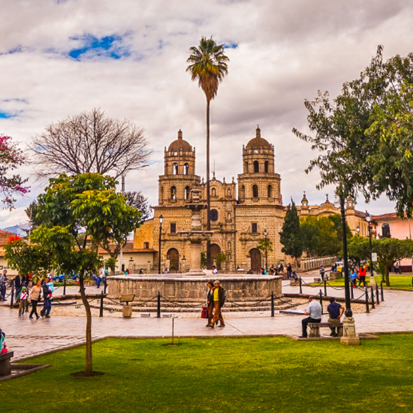 La plaza mayor de Cajamarca
