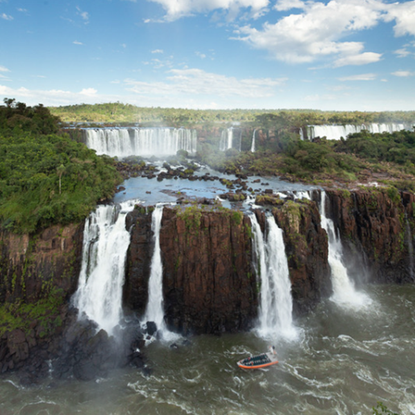 Fotografía de las cataratas de Iguazu desde un dron