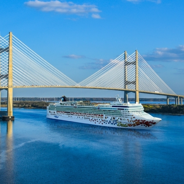 CRUCERO POR BAHAMAS CON AEREO