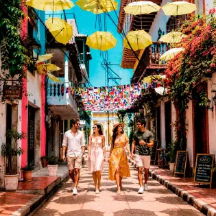 Calles coloridas en Cartagena