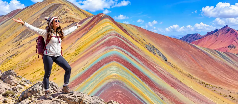 Joven en Montaña de 7 Colores
